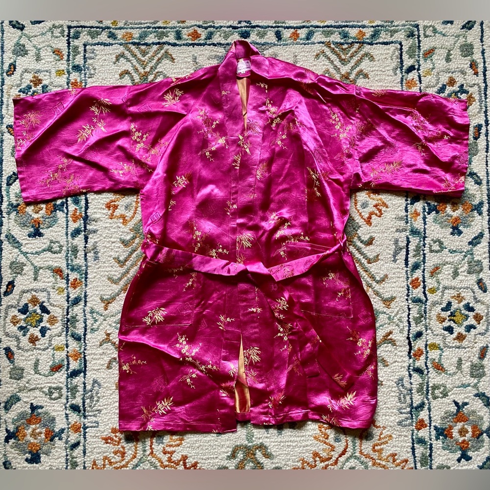 Vintage Hua Lin Kimono Robe Silk Blend women’s small in pink & gold